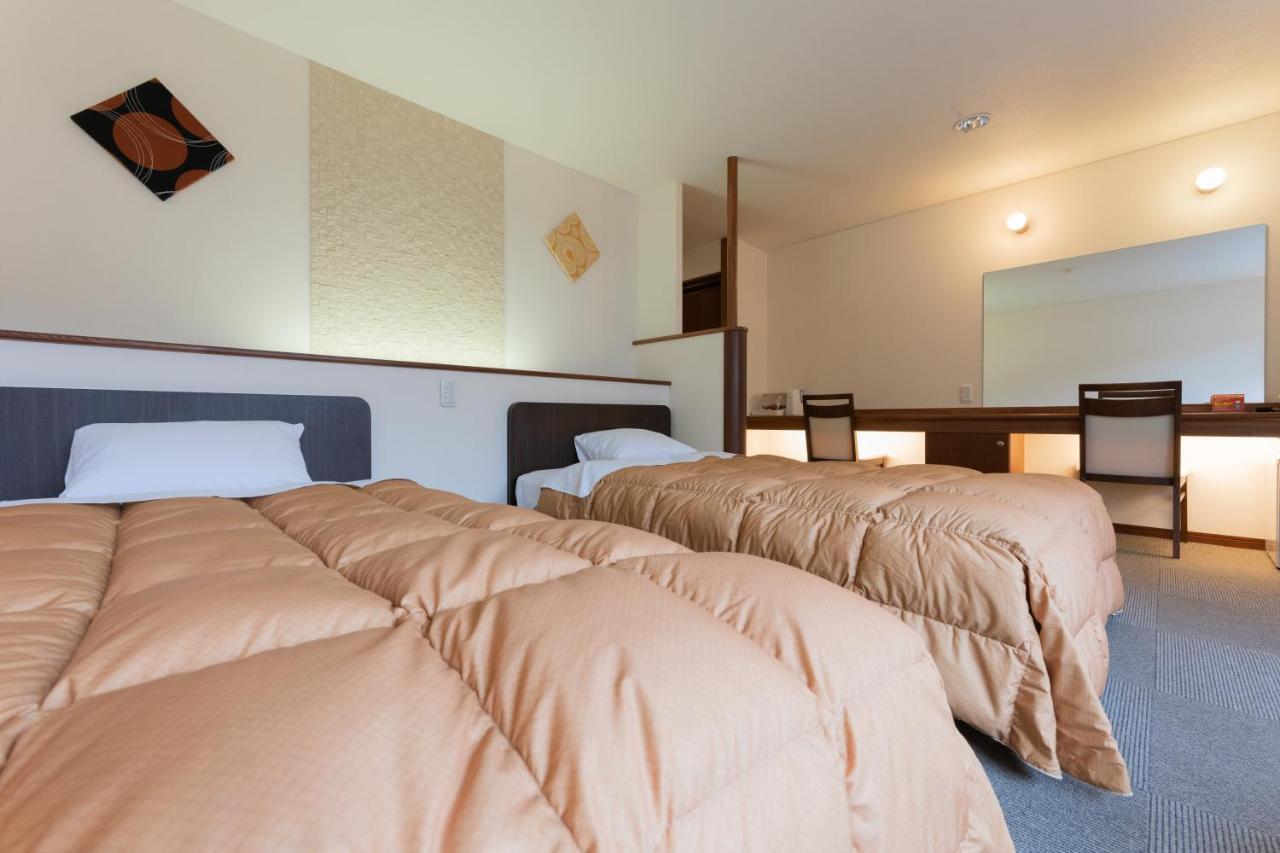 Shiga Kogen Olympic Hotel Яманути Экстерьер фото