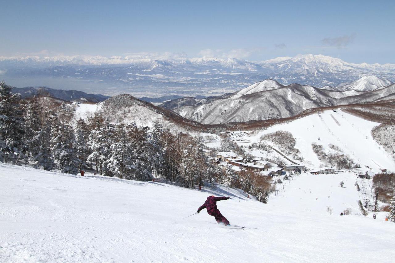 Shiga Kogen Olympic Hotel Яманути Экстерьер фото