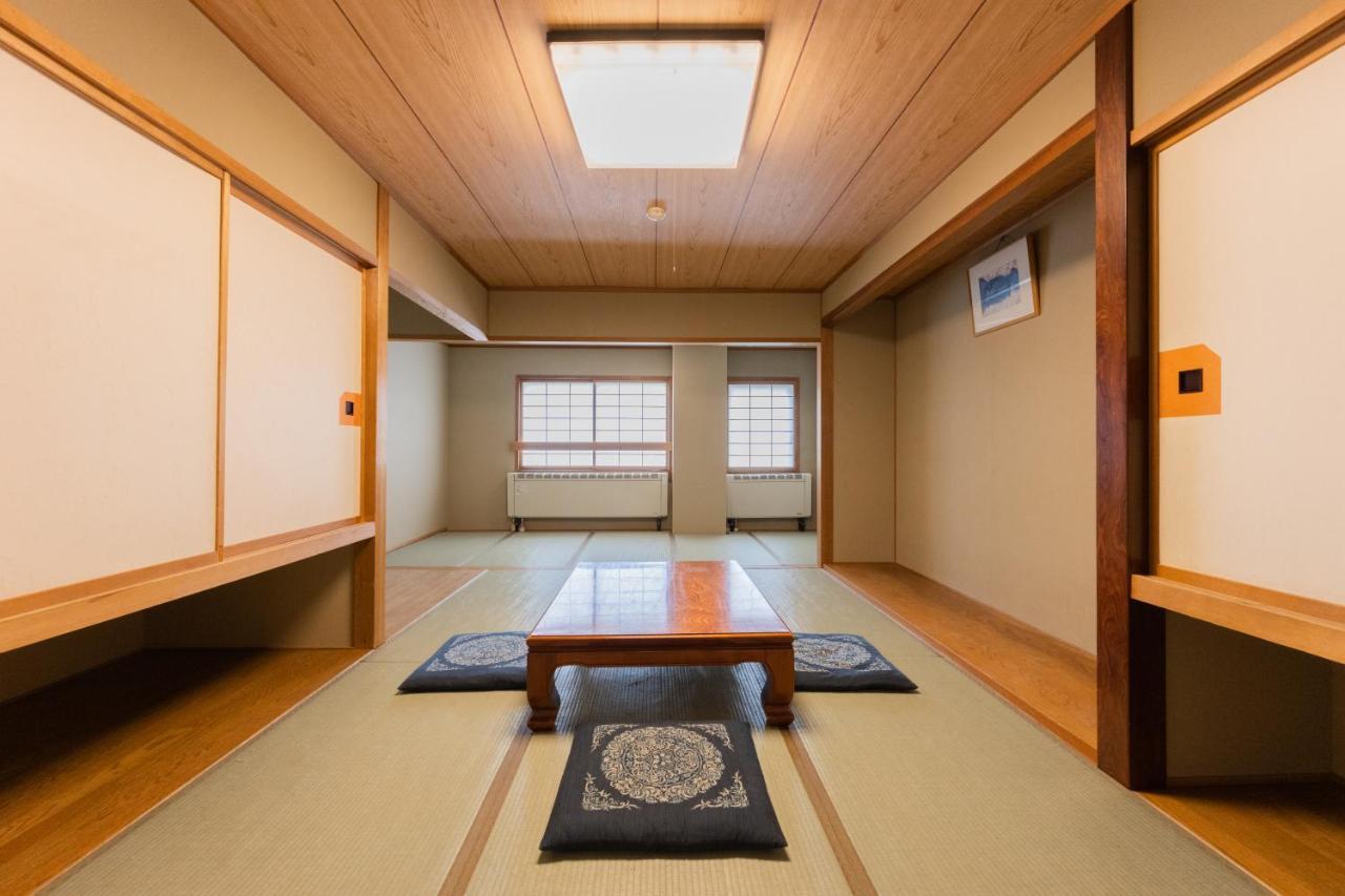 Shiga Kogen Olympic Hotel Яманути Экстерьер фото