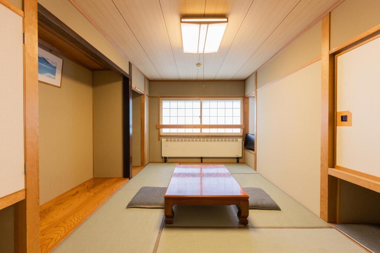 Shiga Kogen Olympic Hotel Яманути Экстерьер фото